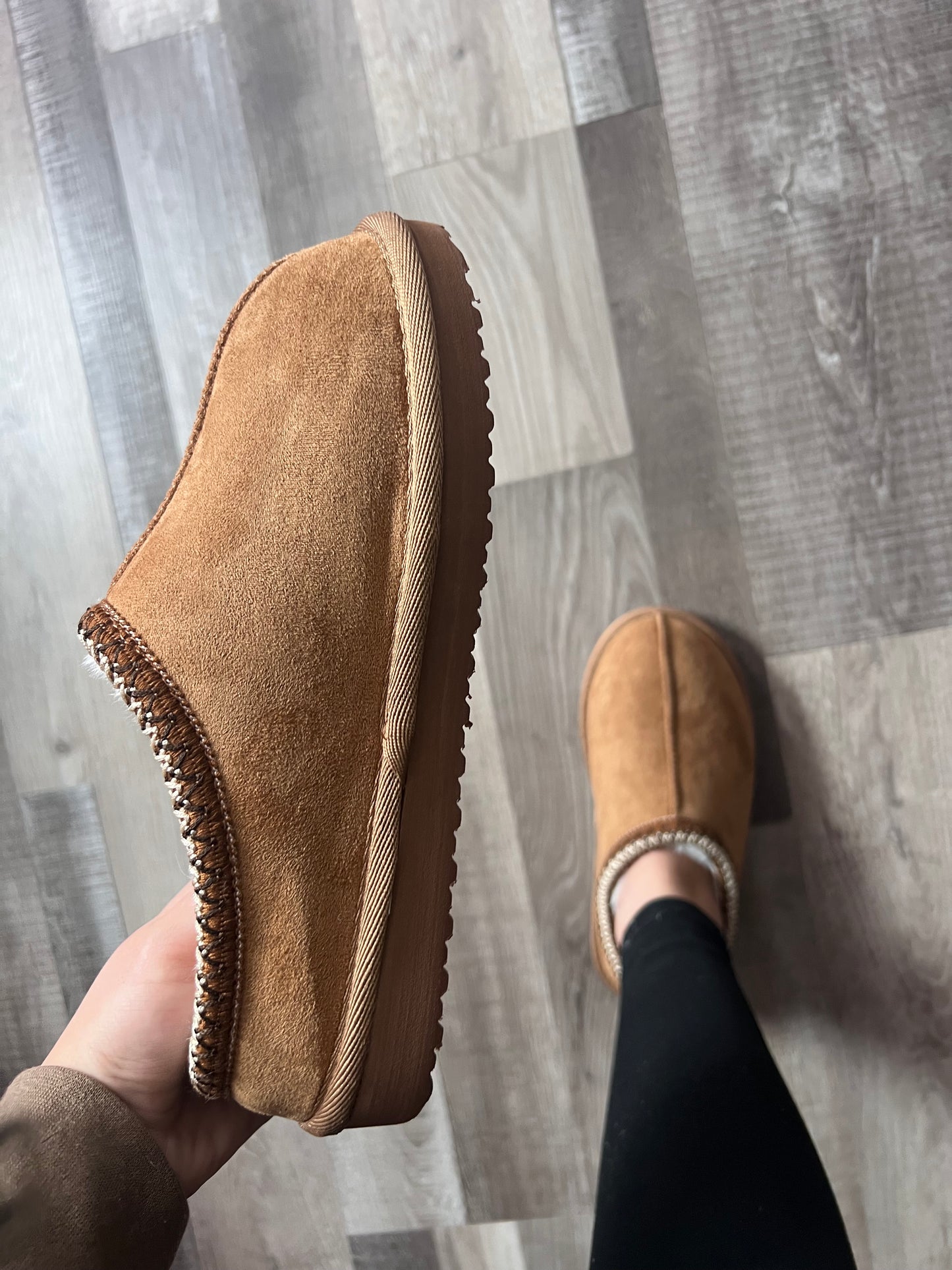 The Kelsey Slipper- Tan