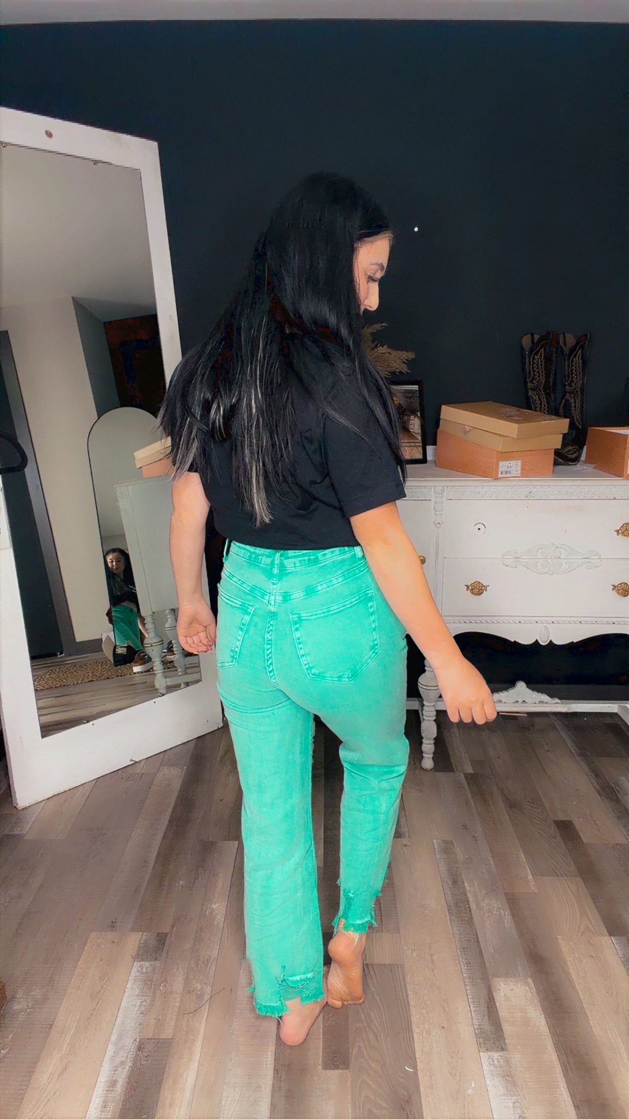 Outlaw Crop Jeans
