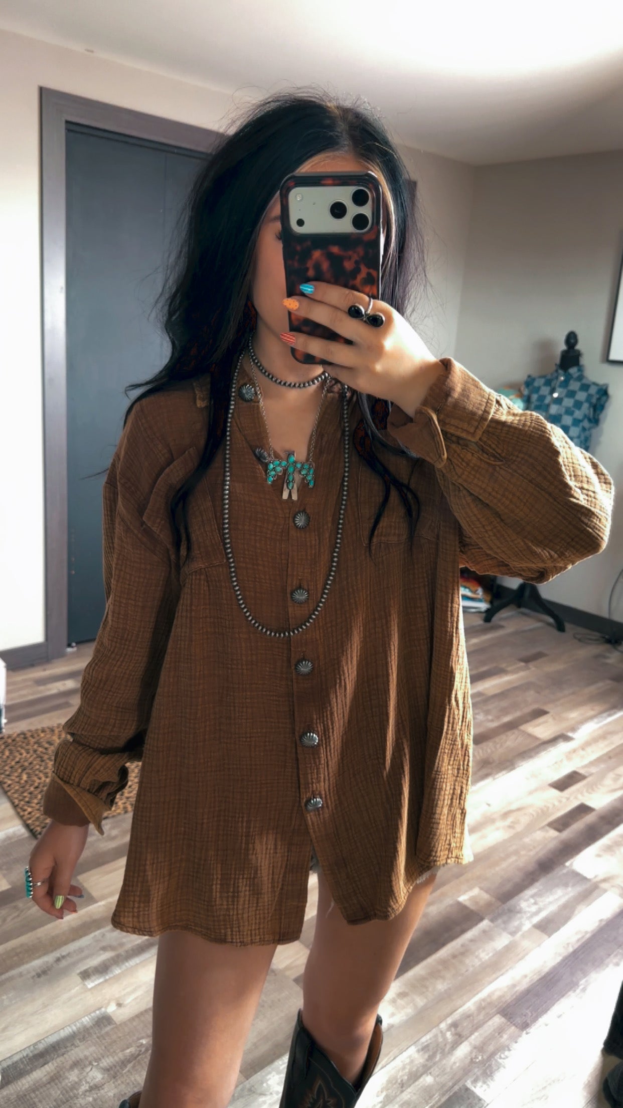 Acres Button Up Saddle