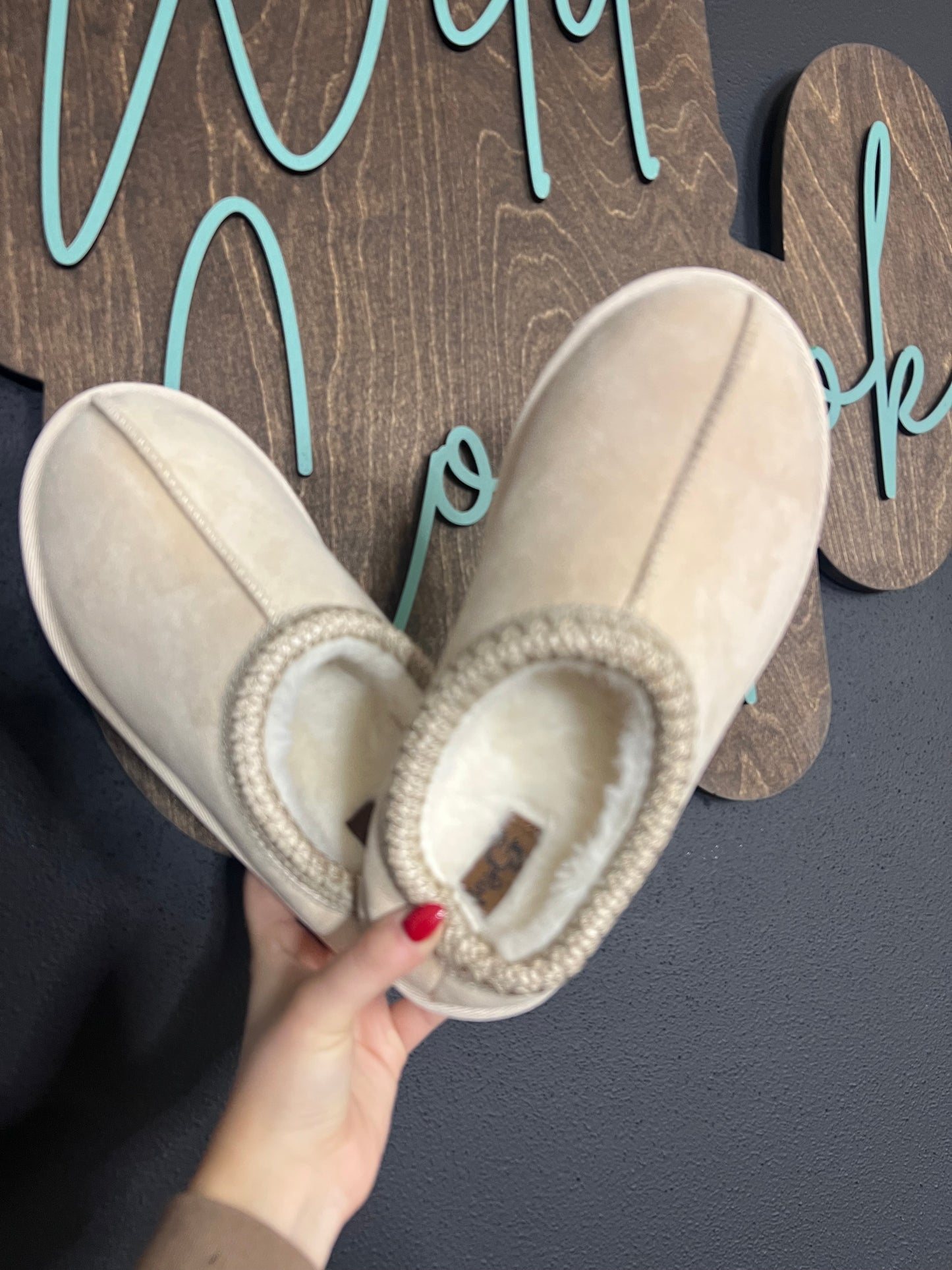 The Kelsey Slipper- Cream