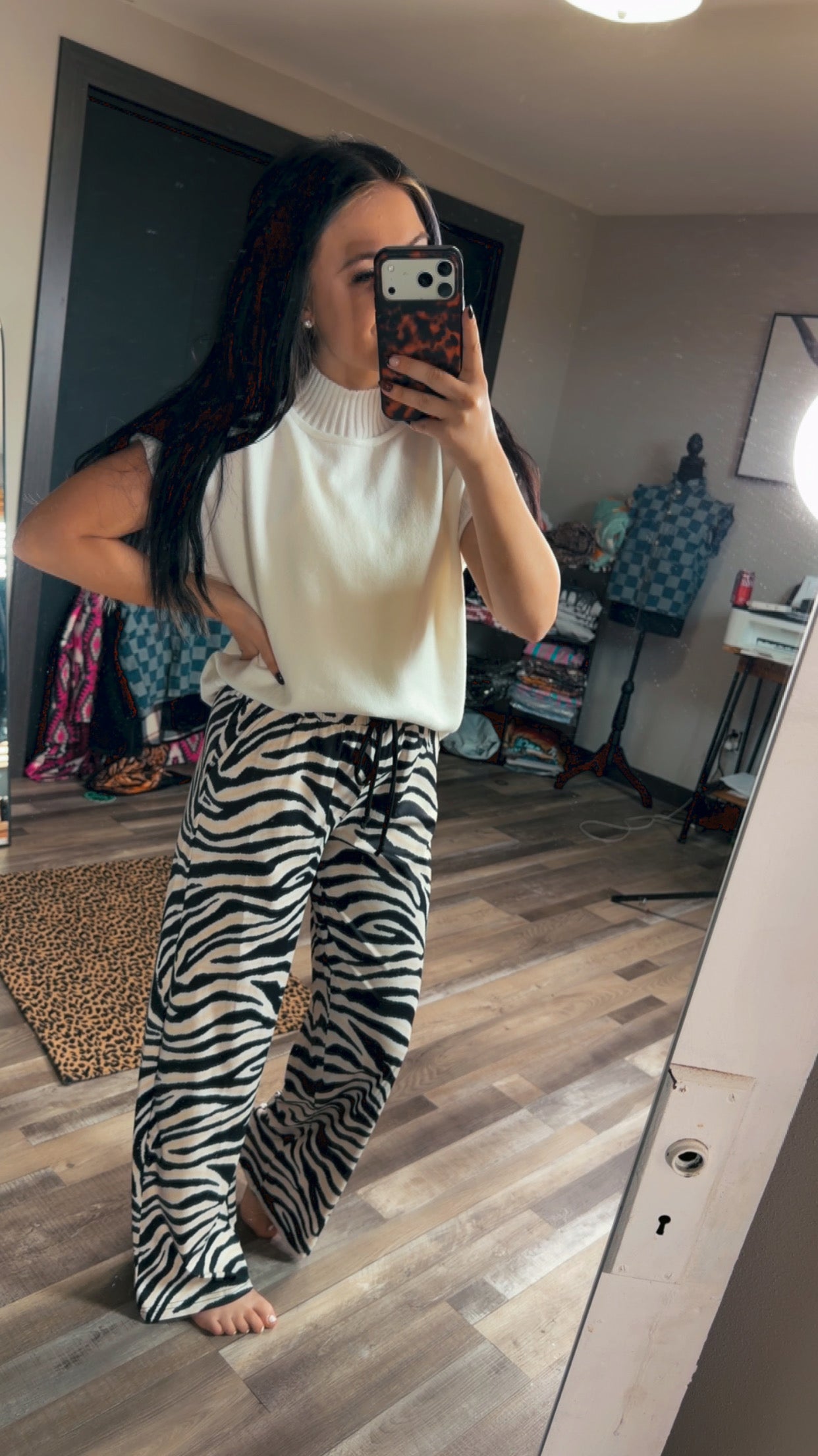 Sleeveless Ribbed Knit Sweater Top- White