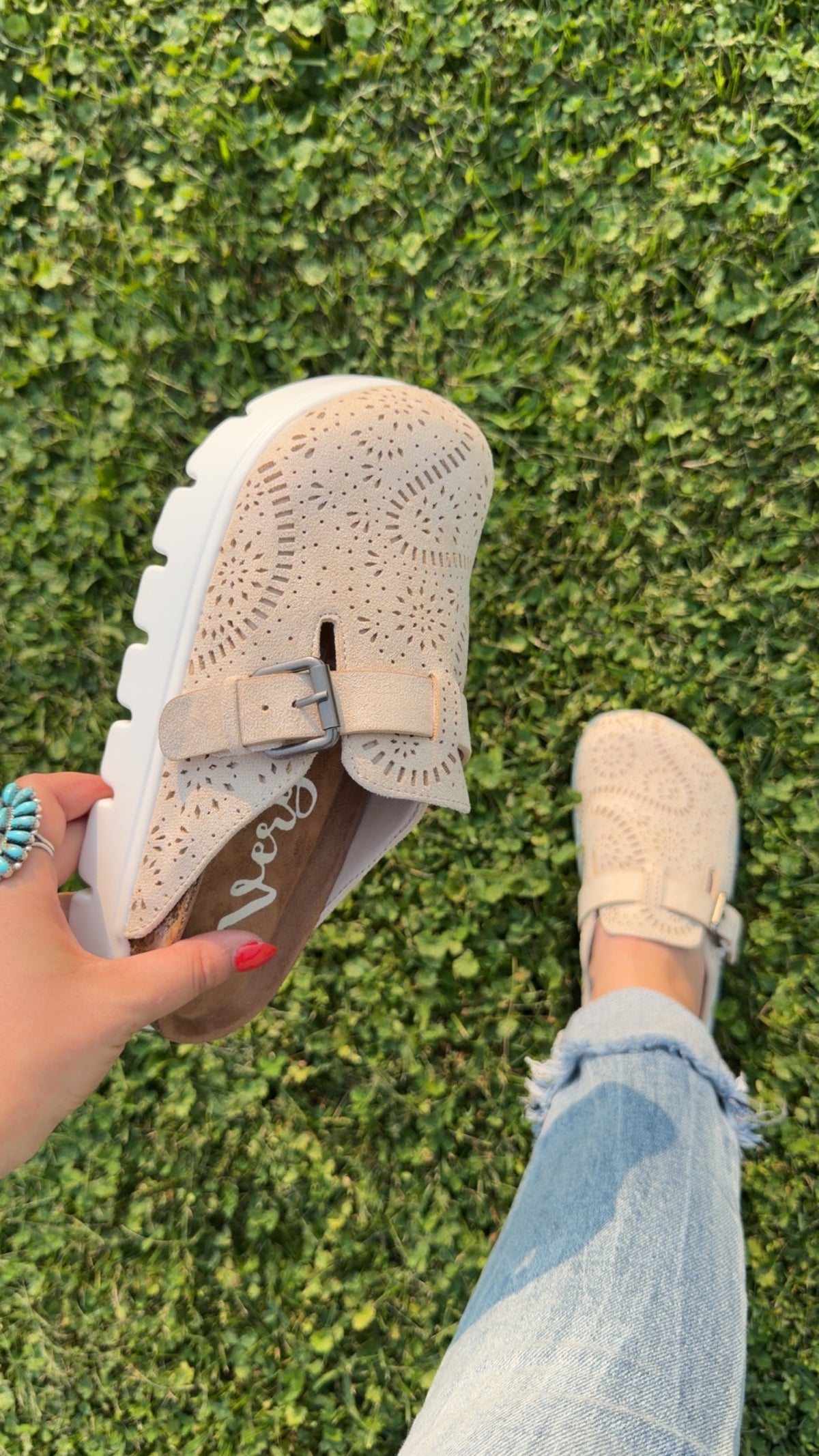 Lulu Slip On Clog - Cream