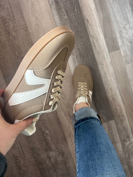 Retro Sneaker