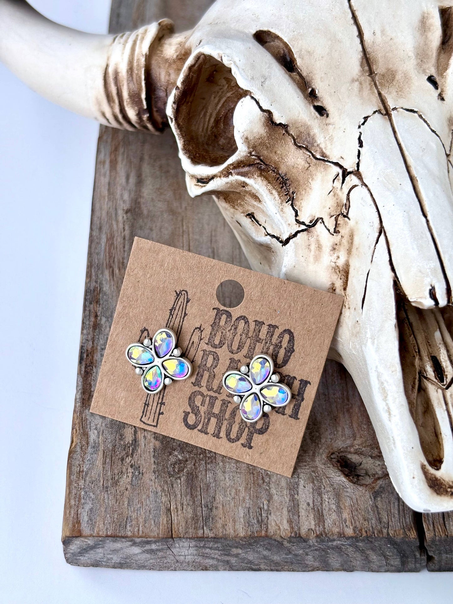 Clover Stud Earrings: Black