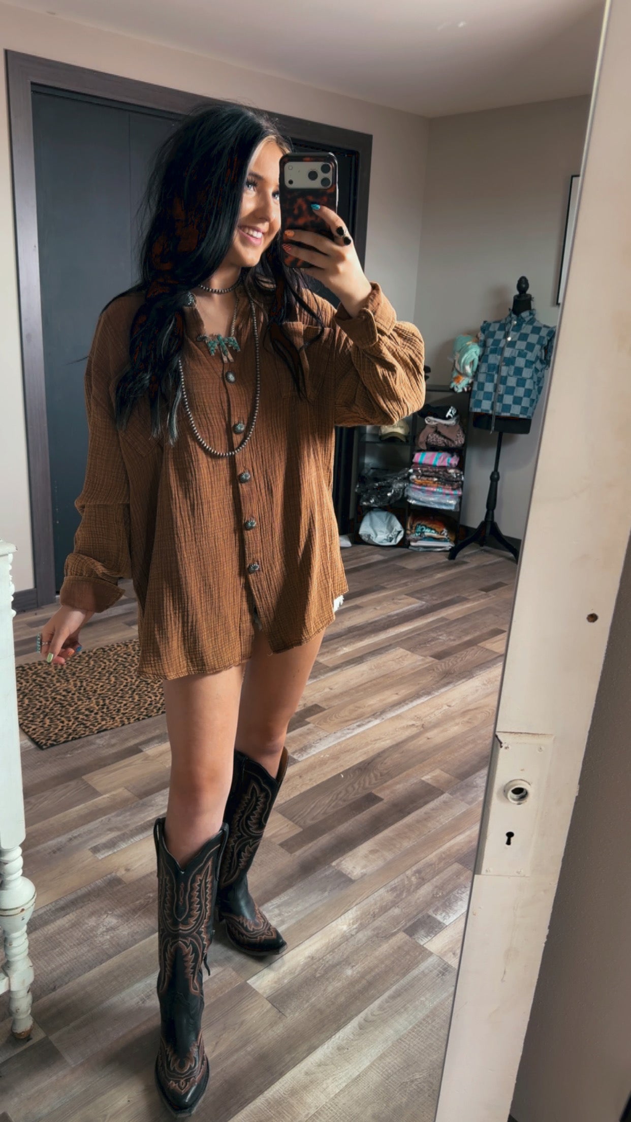 Acres Button Up Saddle