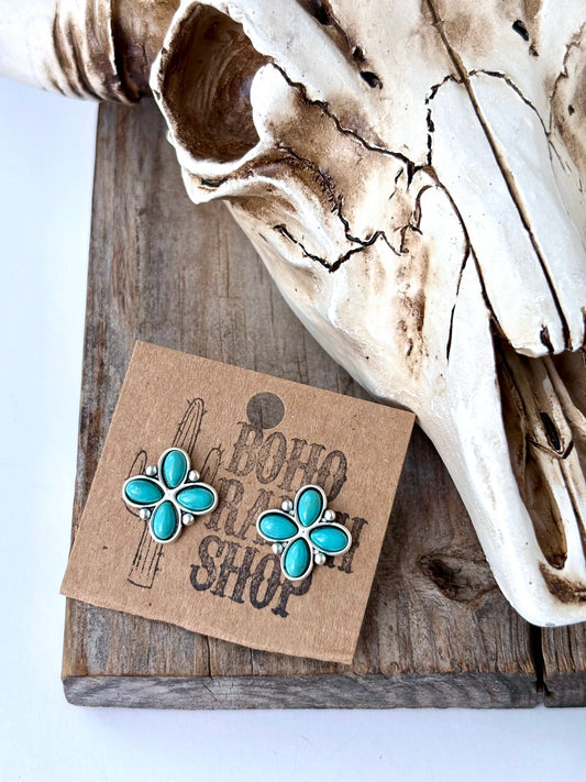 Clover Stud Earrings: Turquoise