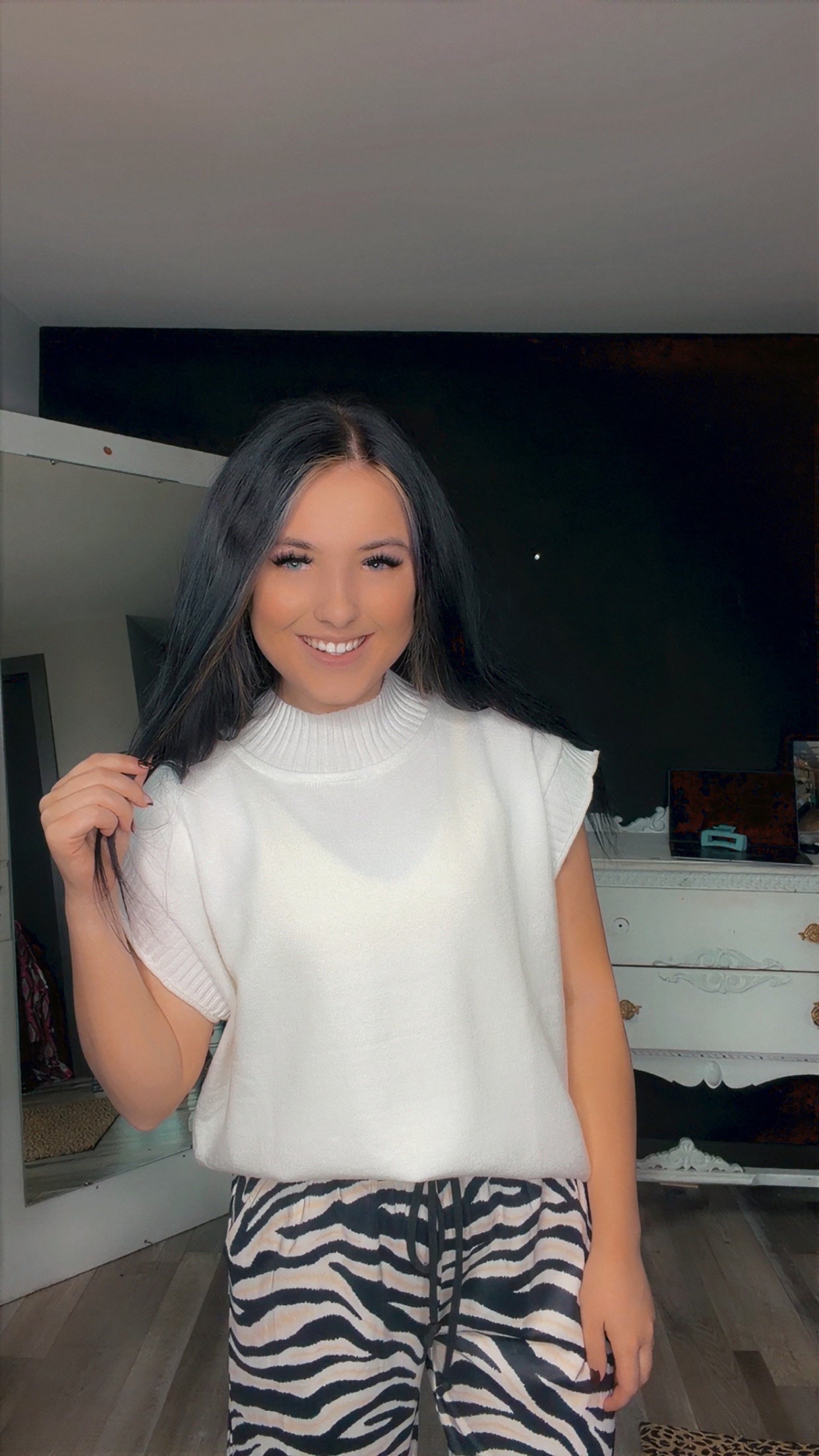 Sleeveless Ribbed Knit Sweater Top- White
