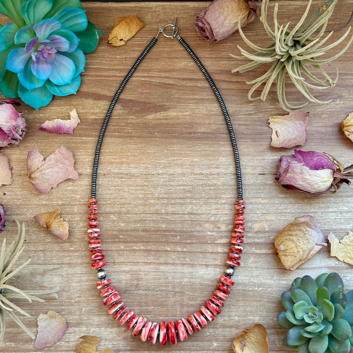 23” Red Spiny Graduated Necklace