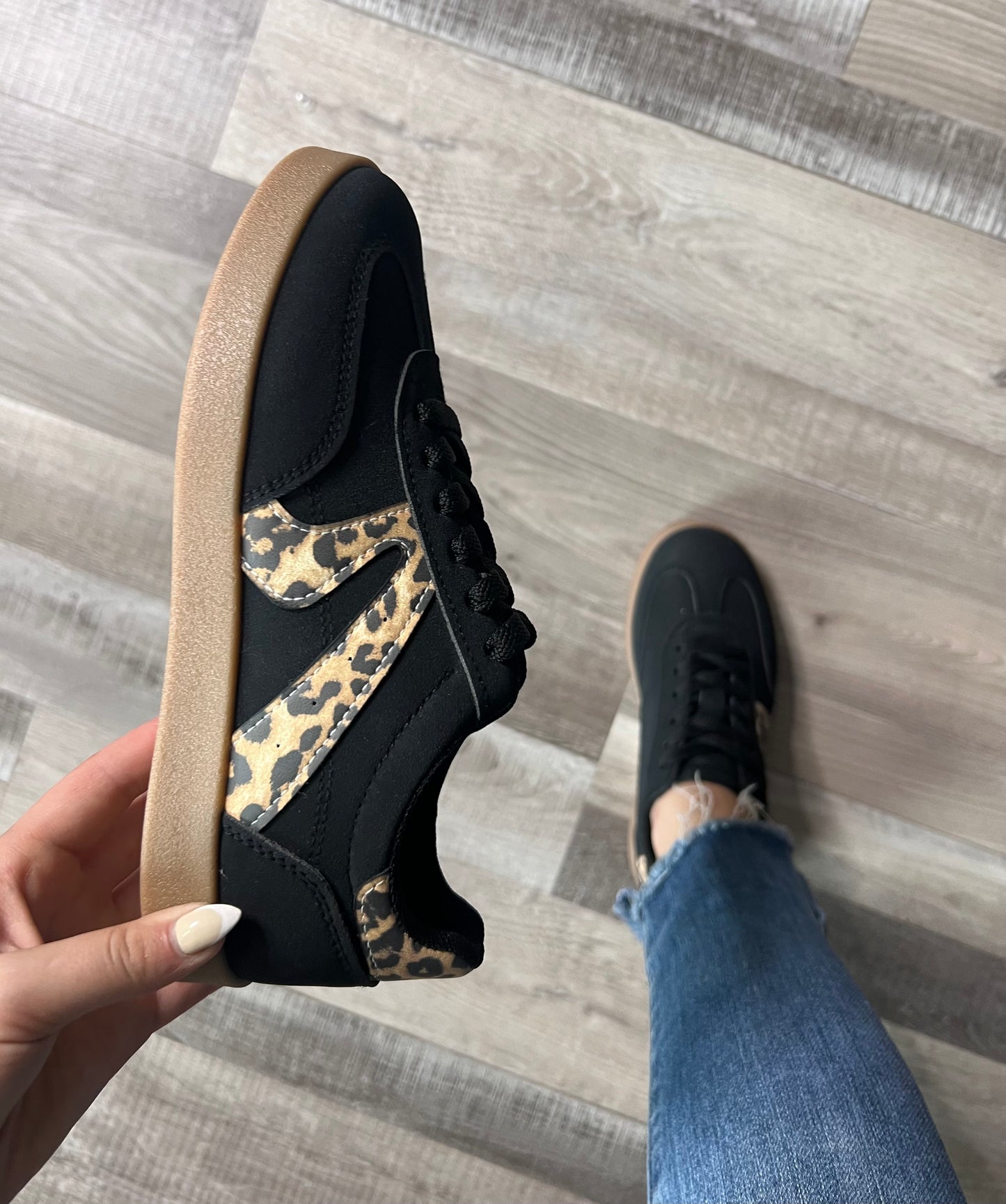 Retro Leopard Sneakers- Black