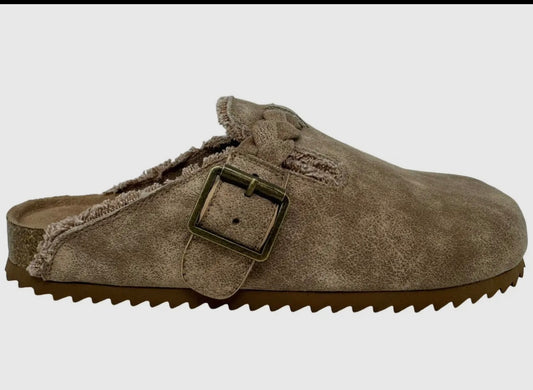The Cheyenne Slides- Beige