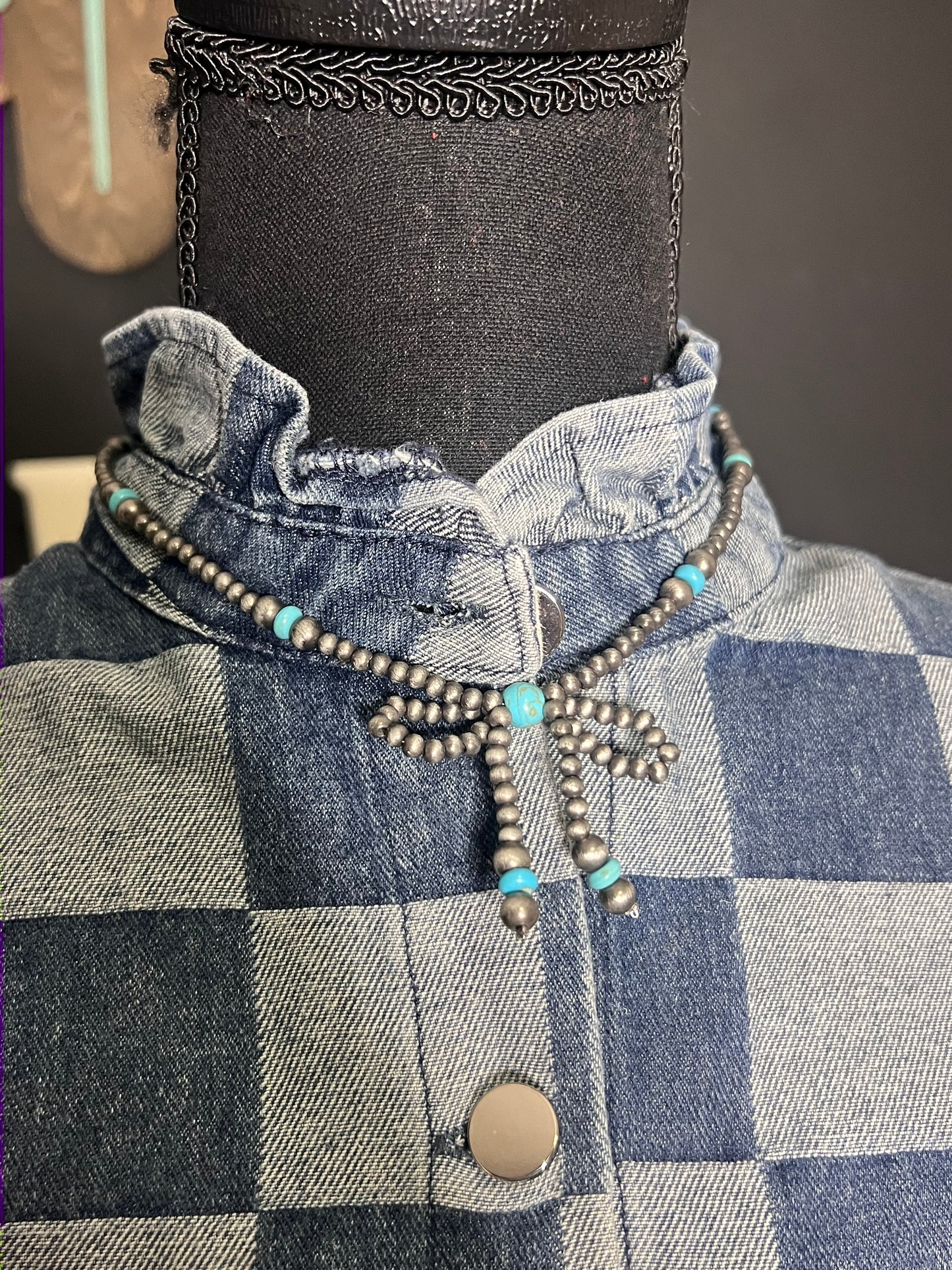 Marbled Pearl Bow Necklace