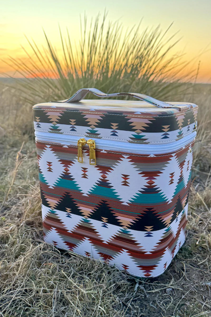 Wild Plains Make Up Box