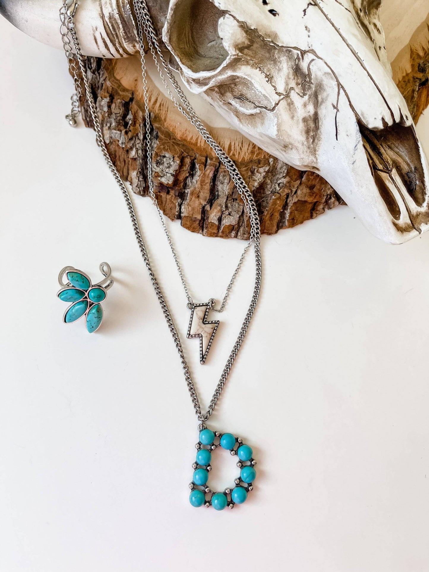 Thunderbolt Necklace: Black