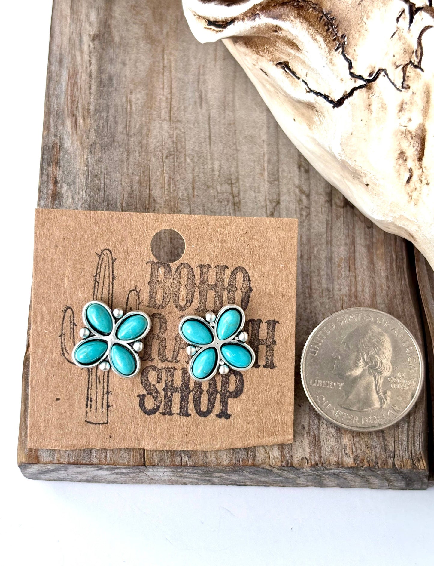 Clover Stud Earrings: Pink